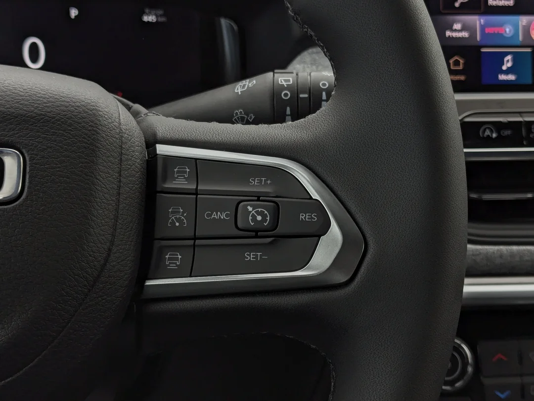 New 2025 Blue Jeep North - - 4X4 - 4.99% O.A.C - 360 Camera System - 10.1 Inch Display - Adaptive Cruise & More! image 18