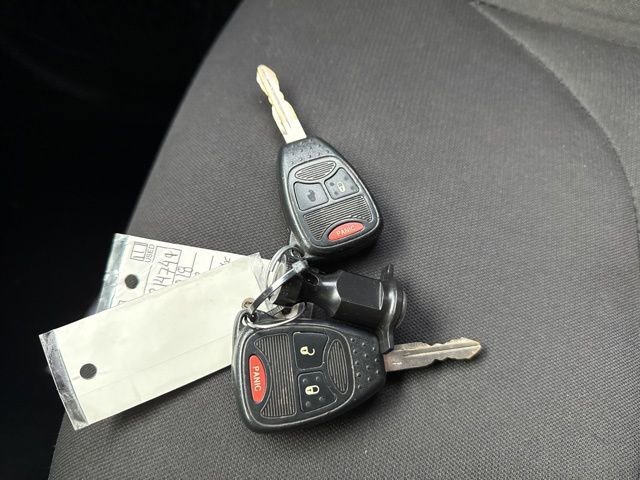 Used 2018 Rhino Clearcoat Jeep Sport S image 30