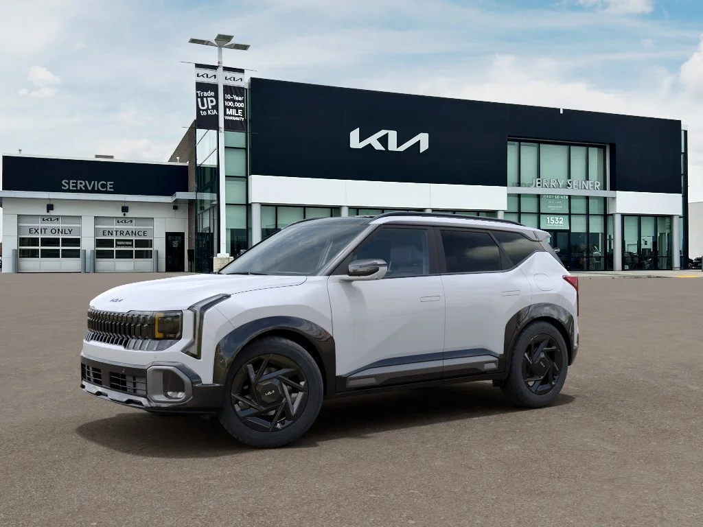 New 2027 Snow White Pearl Kia X-Line SX image 3