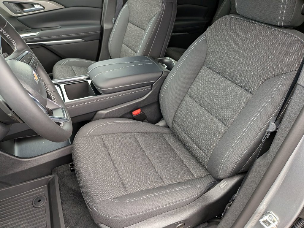 2026 Chevrolet Traverse LT - Photo 32