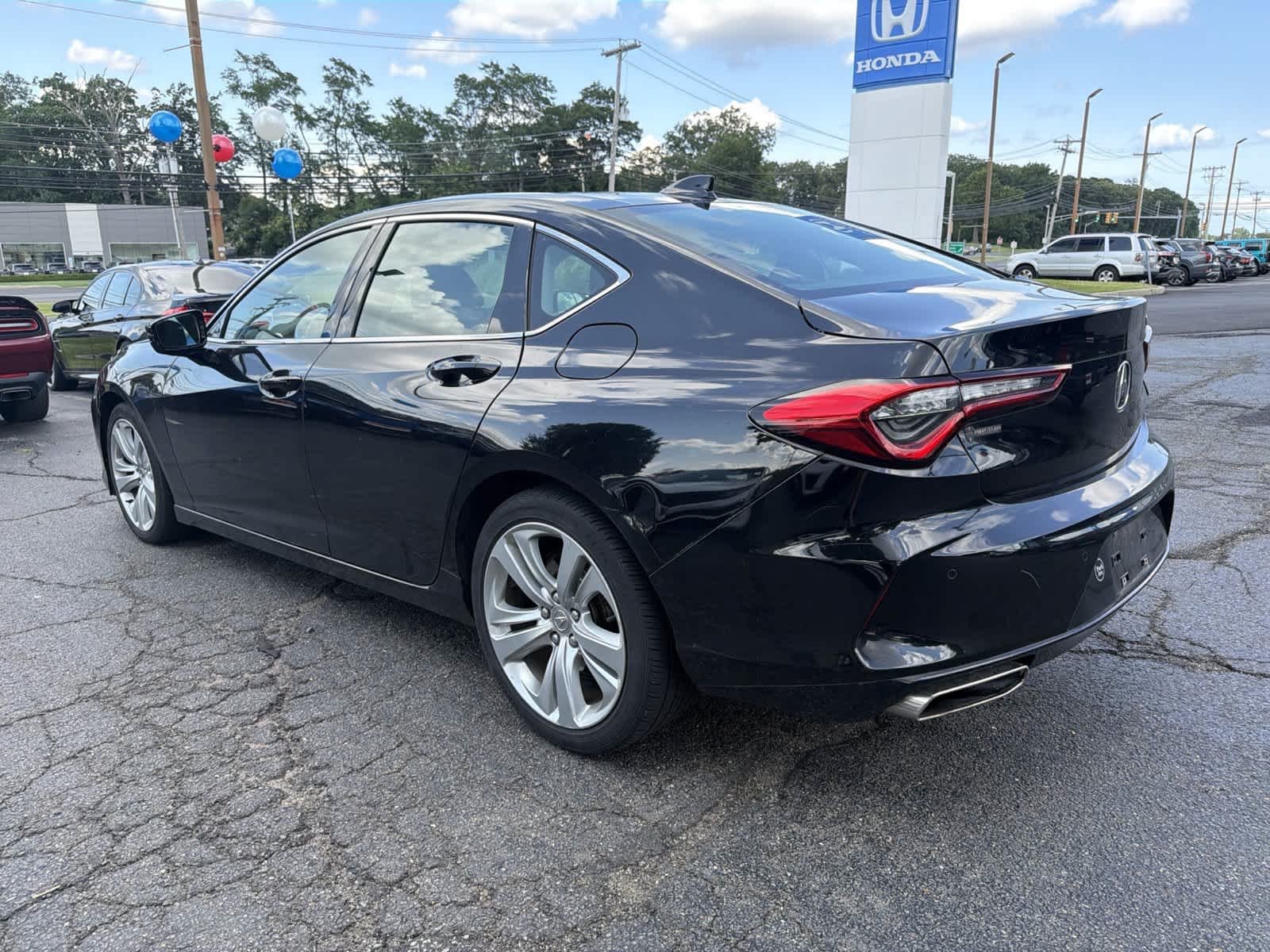 Used 2023 Majestic Black Pearl Acura w/Technology Package image 3