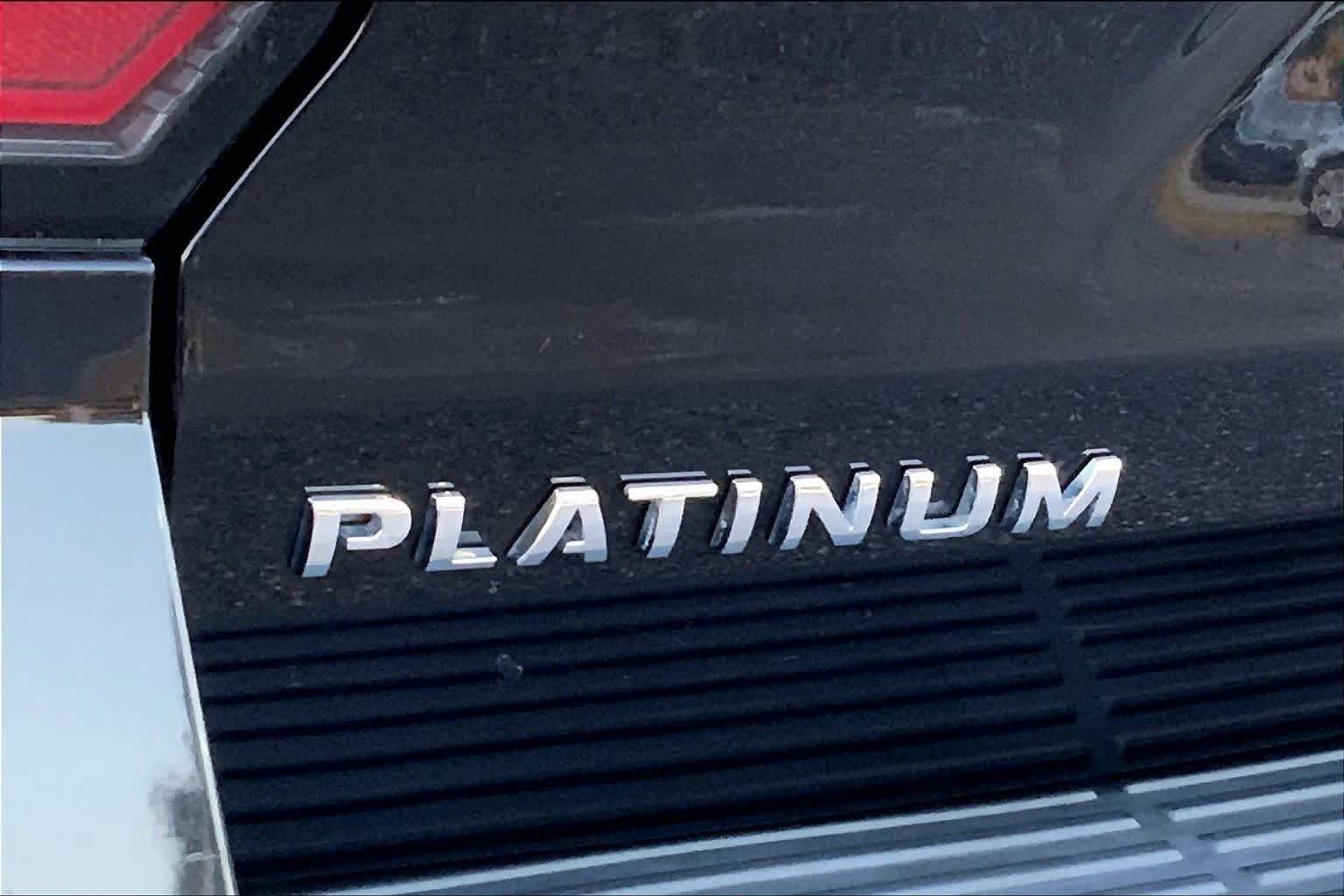 Used 2019 Agate Black Ford Platinum image 30
