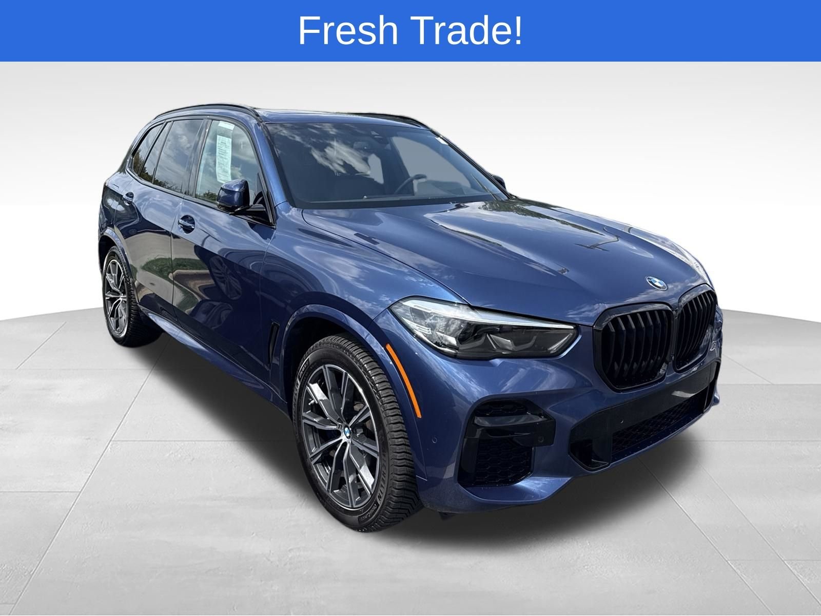 Used 2022 Blue BMW xDrive40i image 2