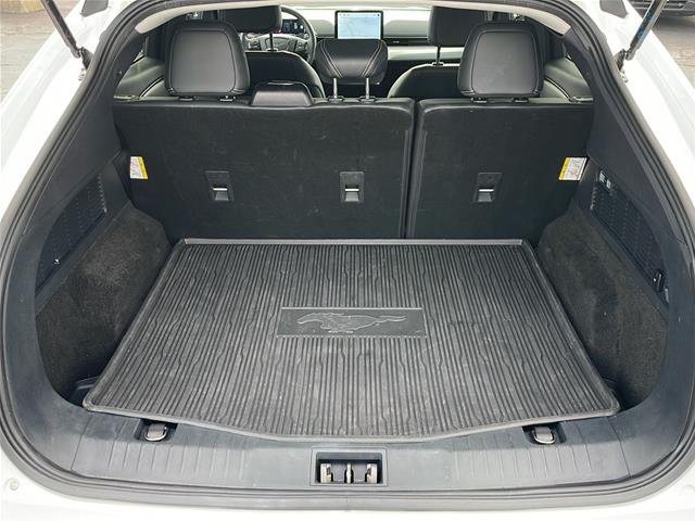 Used 2023 Star White Ford Select image 60