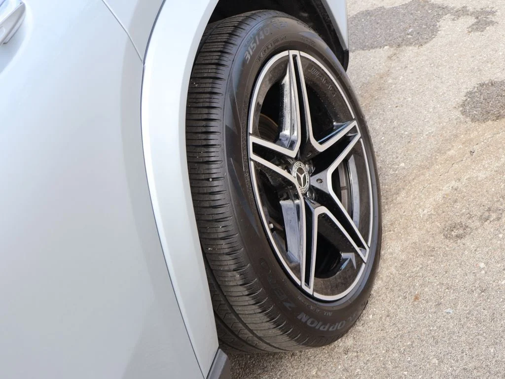 Used 2025  Mercedes-Benz GLS 450 image 43