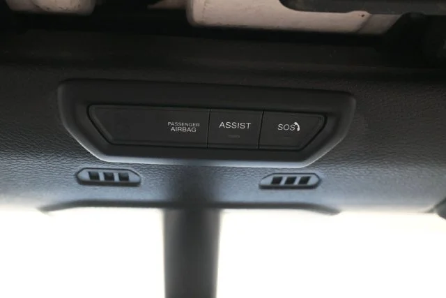 Certified Used 2022 Hydro Blue Pearlcoat Jeep High Altitude image 17