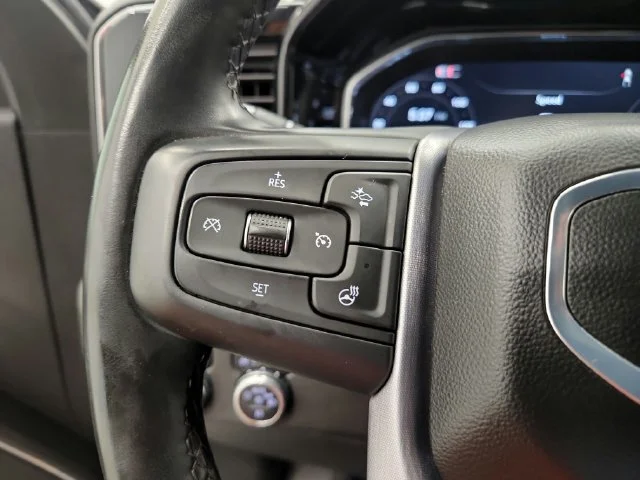 Used 2024 Onyx Black GMC Elevation image 40