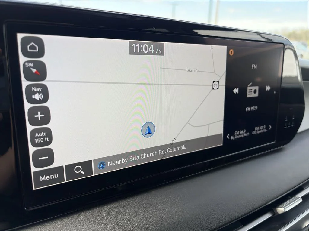 Used 2024 Silver Hyundai SEL image 18