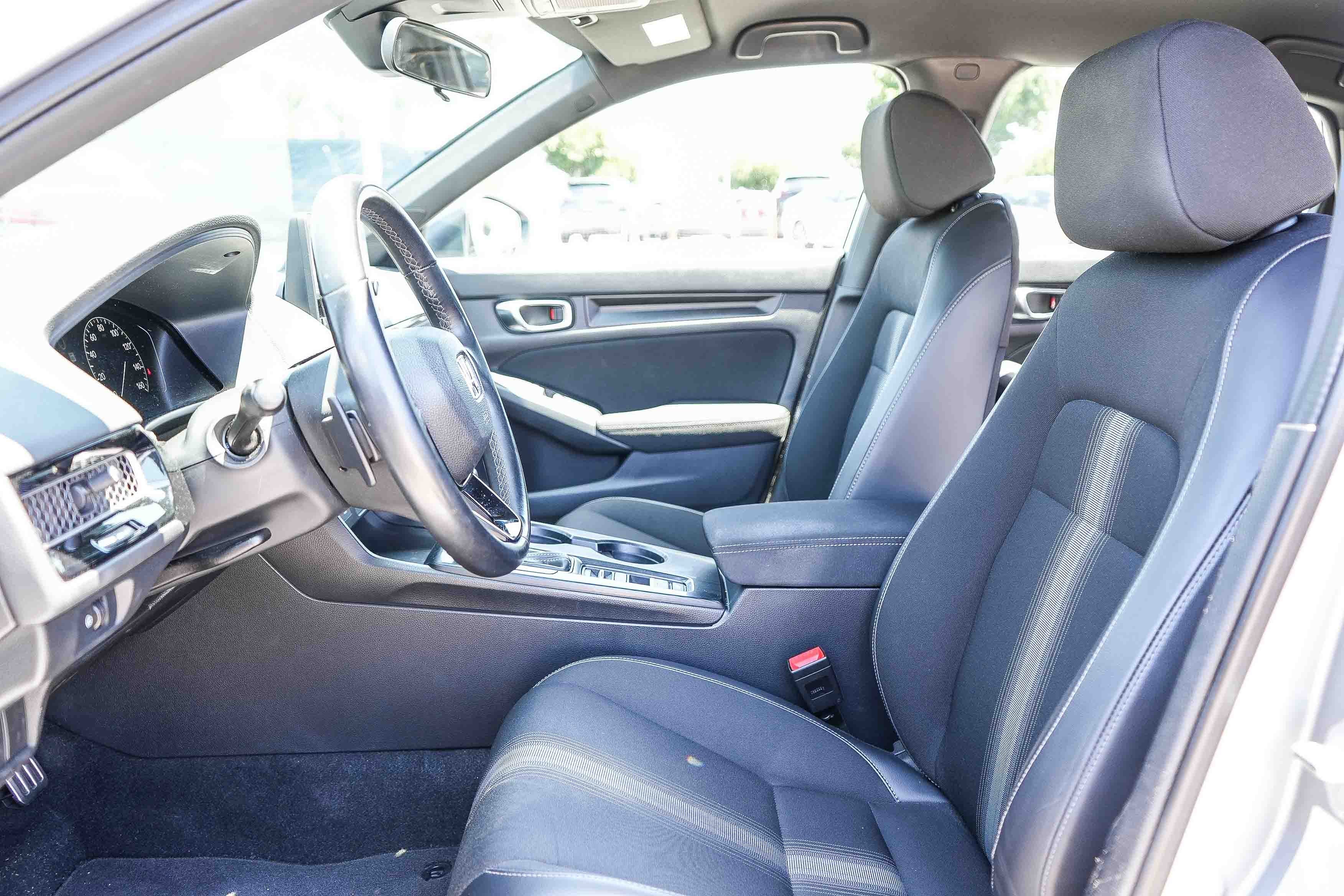 2023 Honda Civic Hatchback Sport - Photo 17