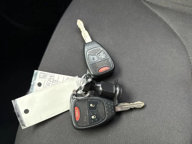 Used 2018 Rhino Clearcoat Jeep Sport S image 30