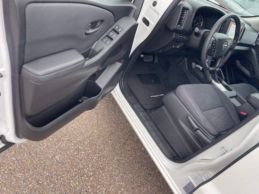 Certified Used 2024 White Nissan S image 18
