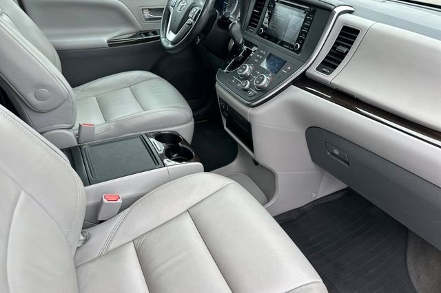 Certified Used 2019 White Toyota XLE image 20