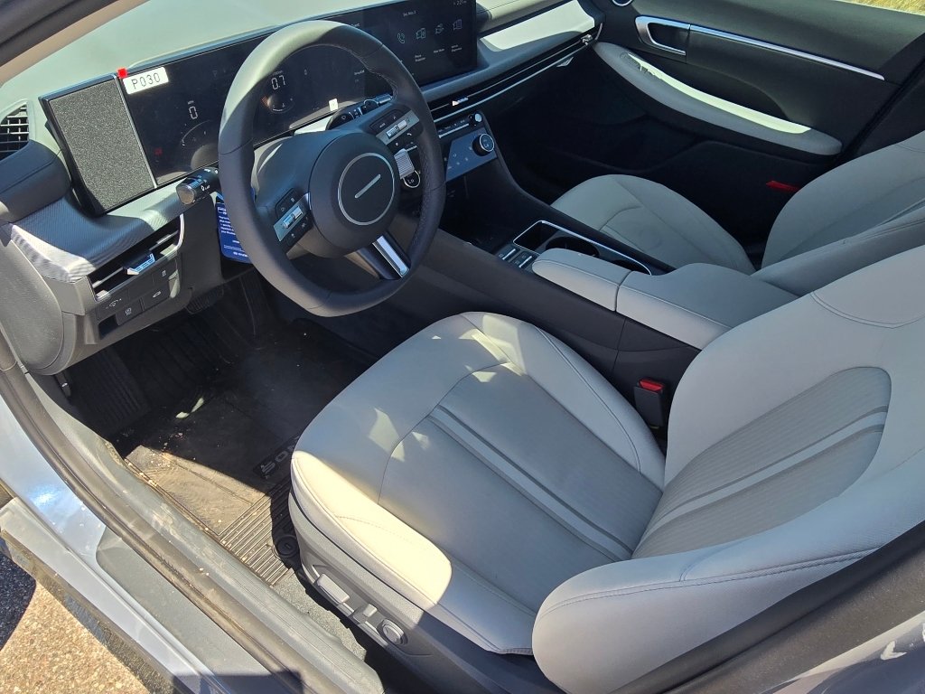 Used 2026 Transmission Blue Hyundai SEL Sport image 24