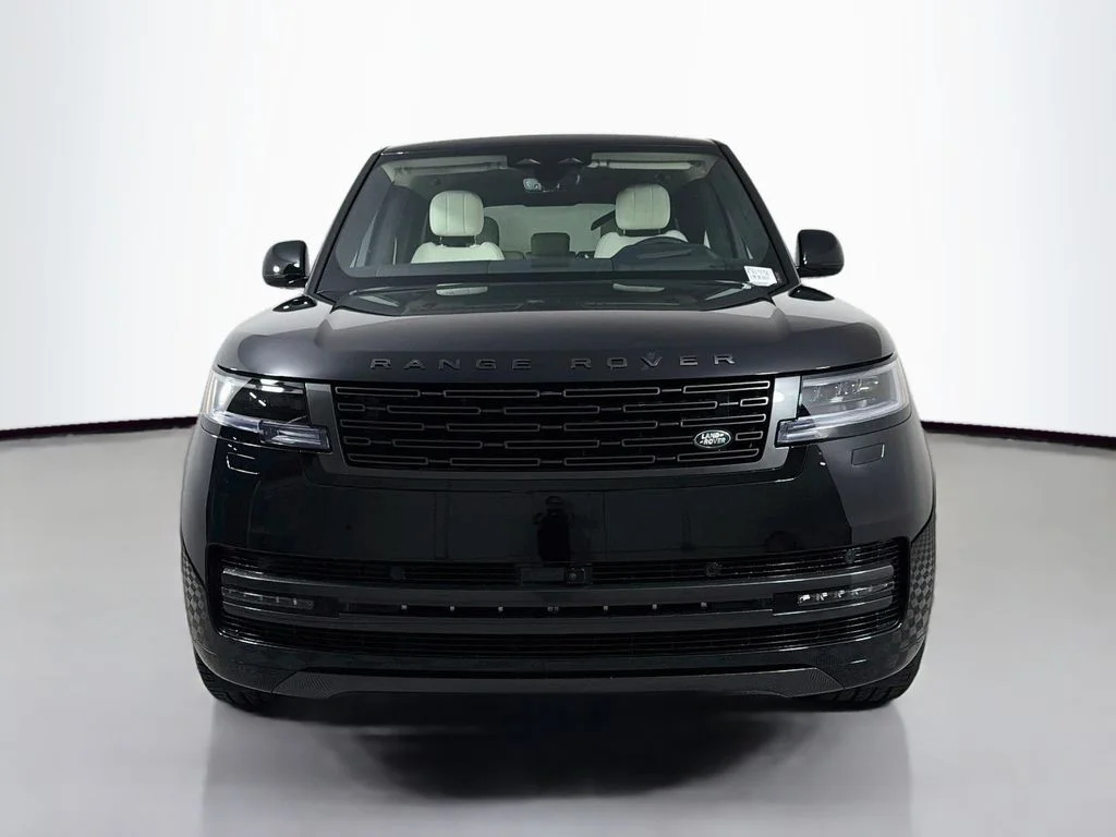 New 2026 Santorini Black Land Rover SE 7 Seats image 2