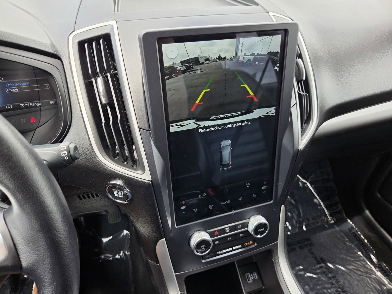 Used 2023 Silver Ford SEL image 10
