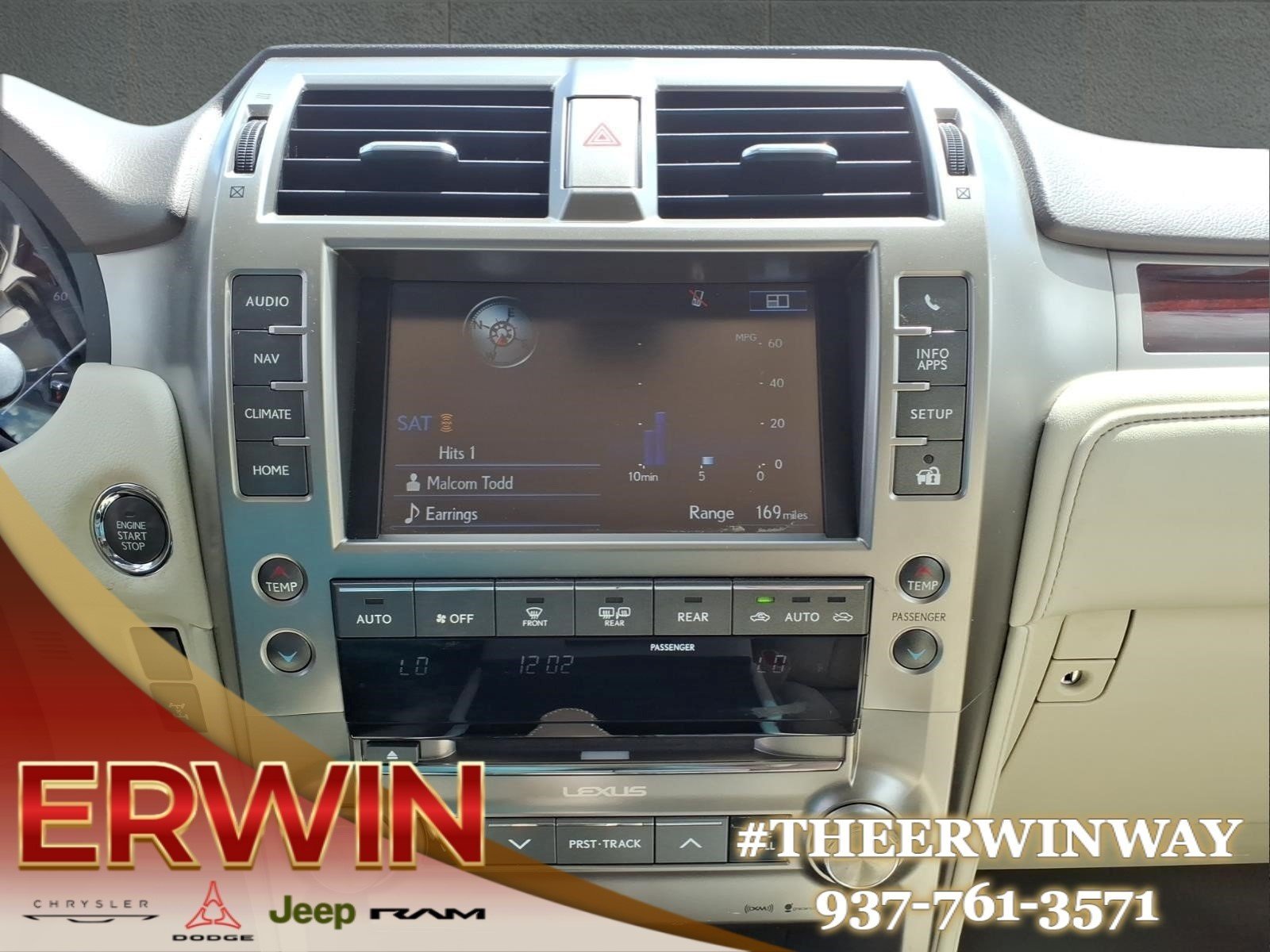 Used 2018 Starfire Pearl Lexus Base image 20