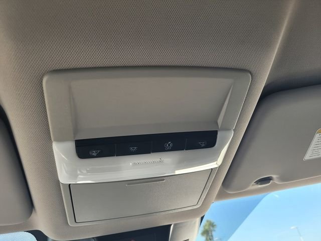 Used 2024 Silver Nissan S image 22