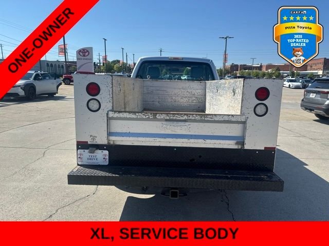 Used 2016 Silver Ford XL image 6