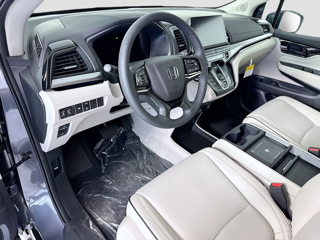 New 2026 Modern Steel Metallic Honda Touring image 9