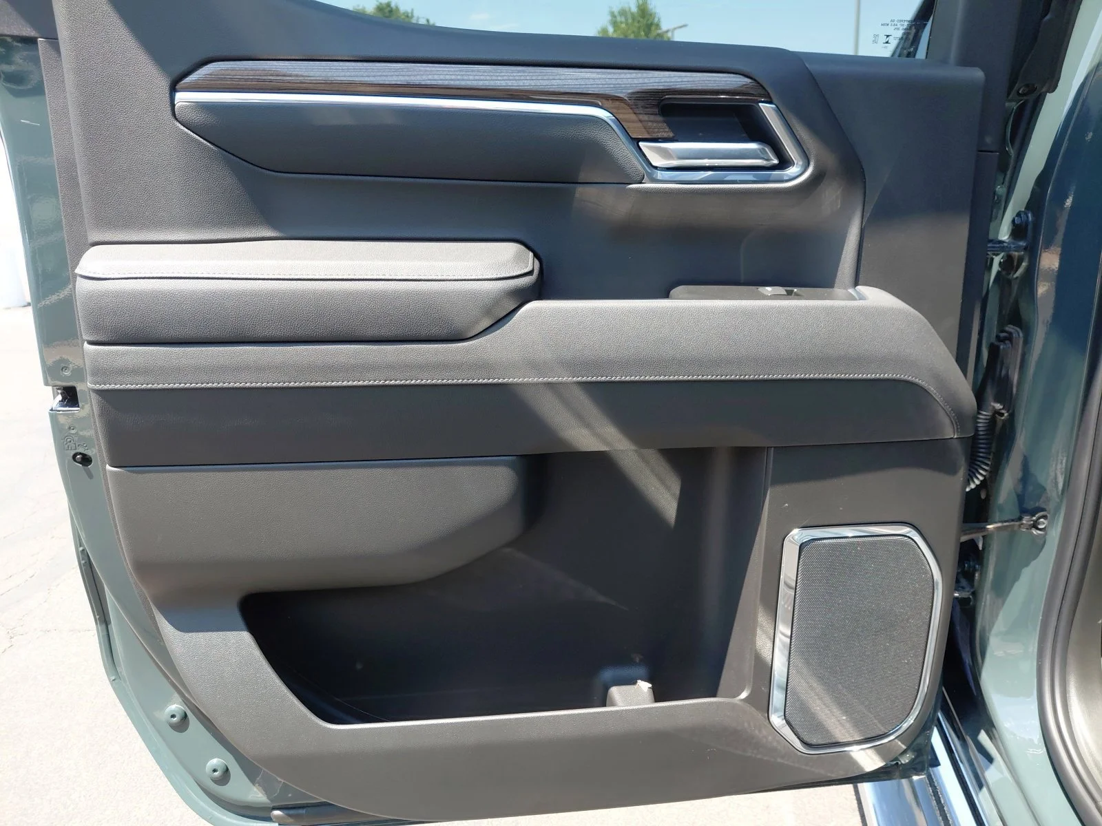 New 2026 CYPRESS GRAY Chevrolet LT image 23