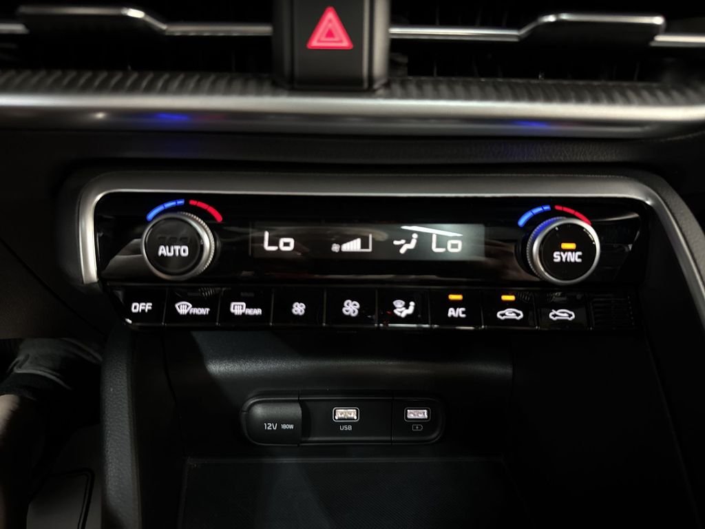 Used 2022 Sapphire Blue Kia GT-Line image 26