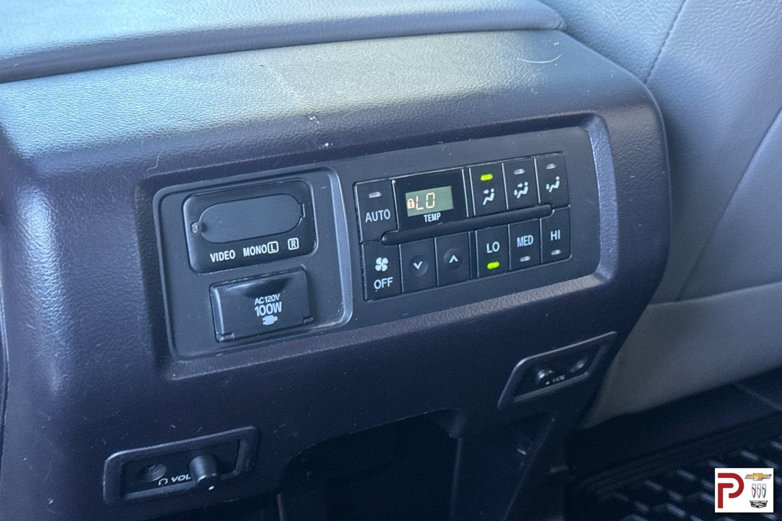 Used 2019 Silver Toyota Platinum image 14
