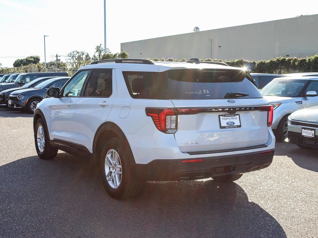 2026 Ford Explorer Active - Photo 8