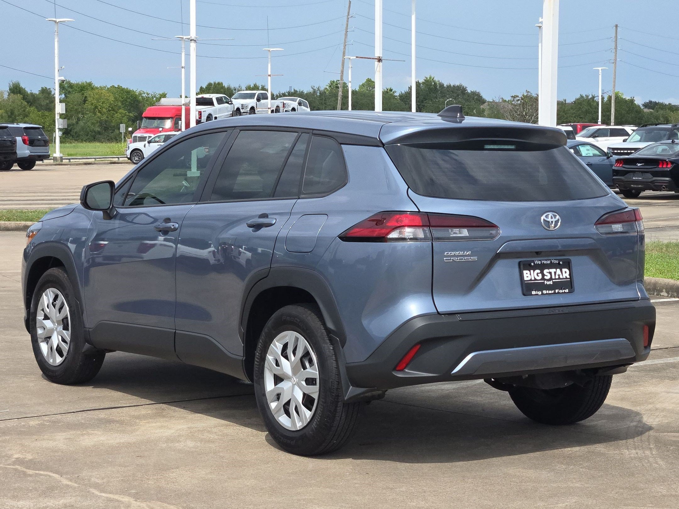 Used 2026 Blue Toyota L image 5