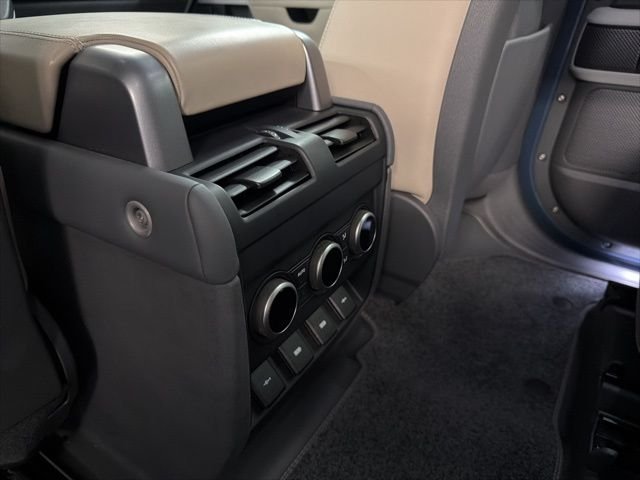 2020 Land Rover Defender SE - Photo 17