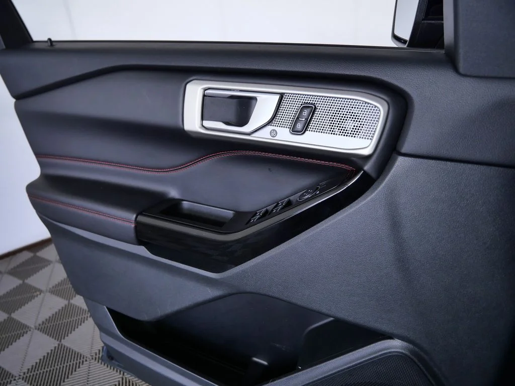 Used 2023 Blue Ford ST-Line image 29