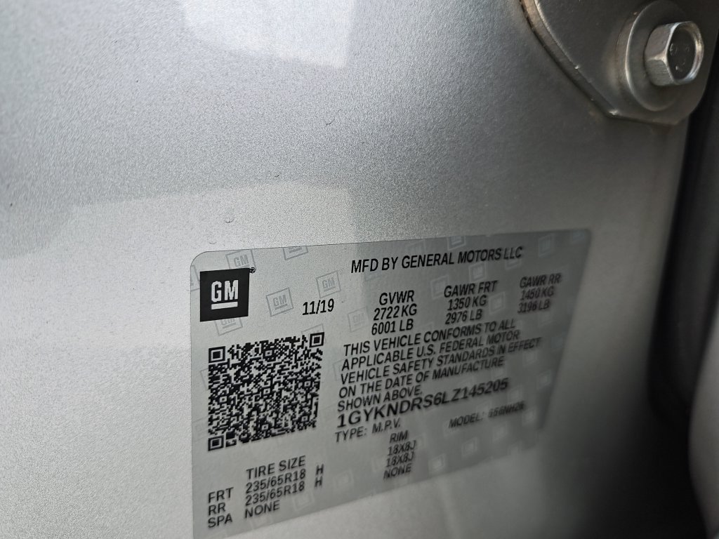 Used 2020 Silver Cadillac Premium Luxury image 28