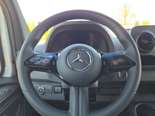 New 2026 Arctic White Mercedes-Benz  image 17