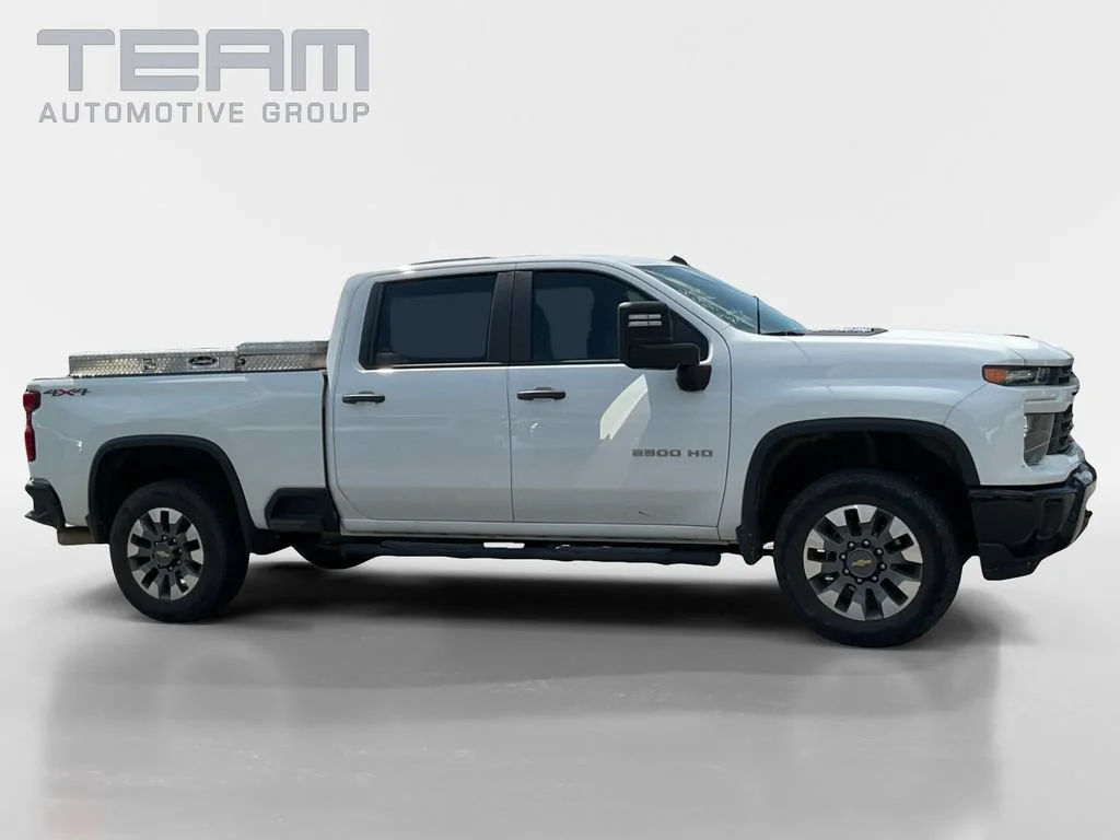 Used 2024 Summit White Chevrolet Custom image 8