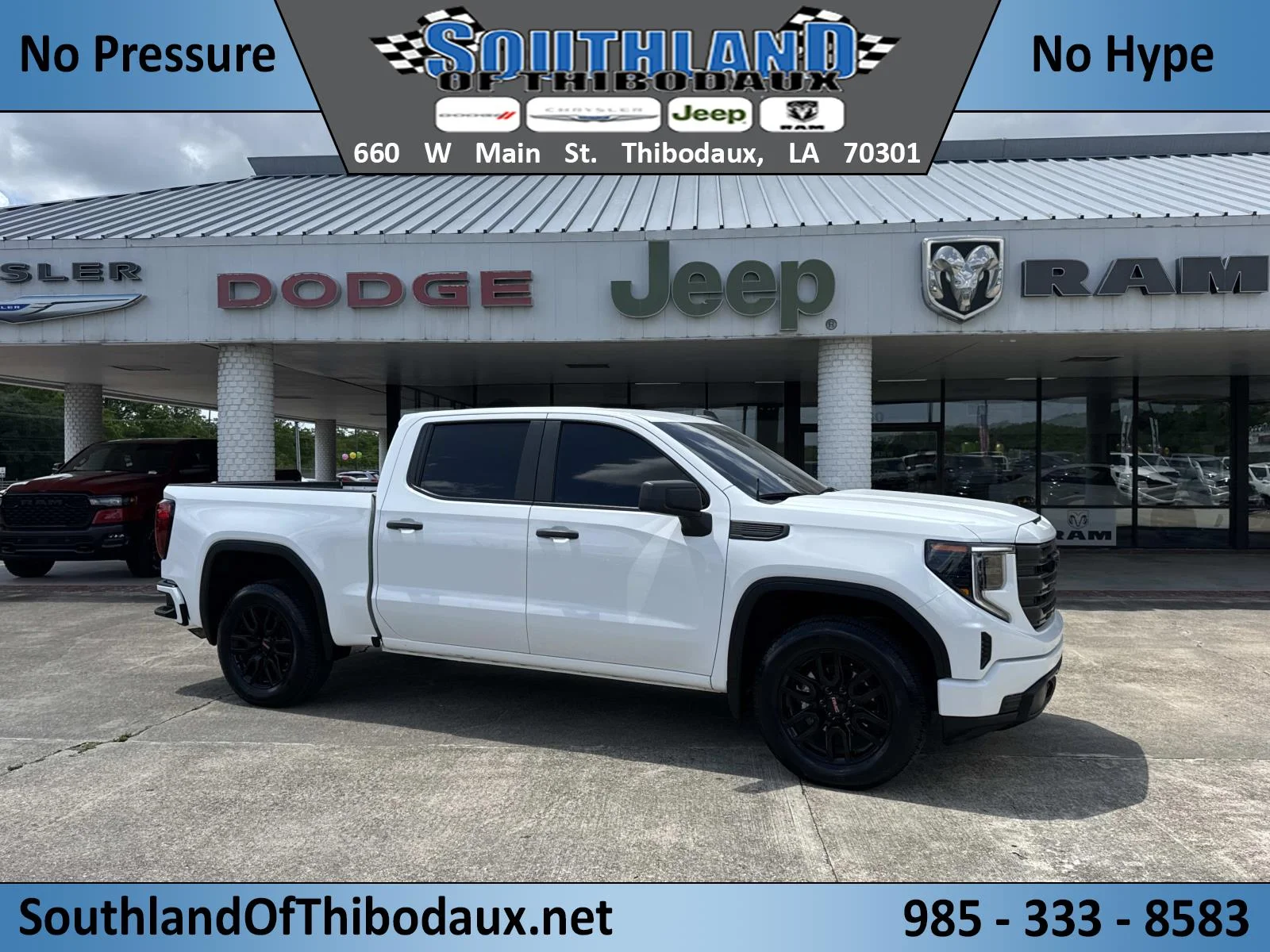 2024 GMC Sierra 4WD Crew Cab Short Box Pro's photo