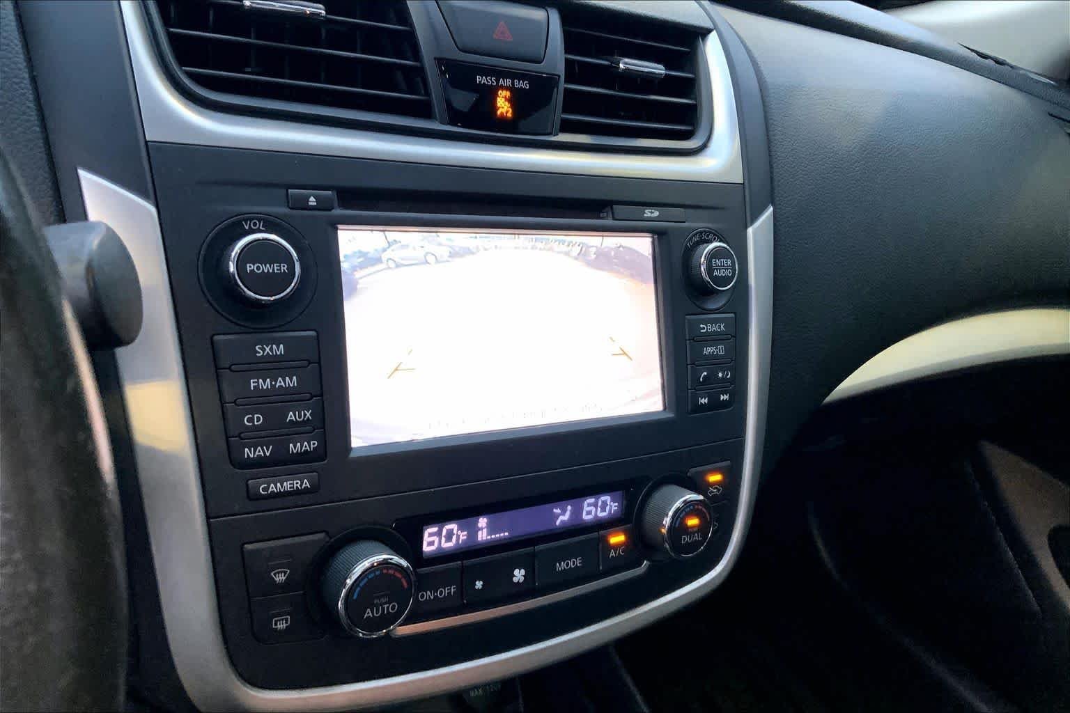 Used 2016 Gun Metallic Nissan 2.5 SV image 24
