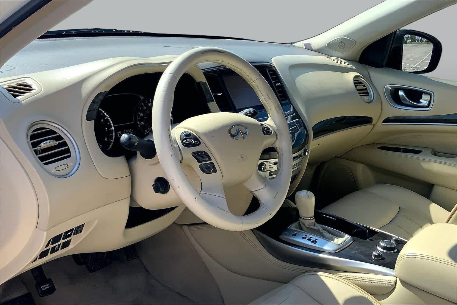 Used 2014 Moonlight White INFINITI  image 14
