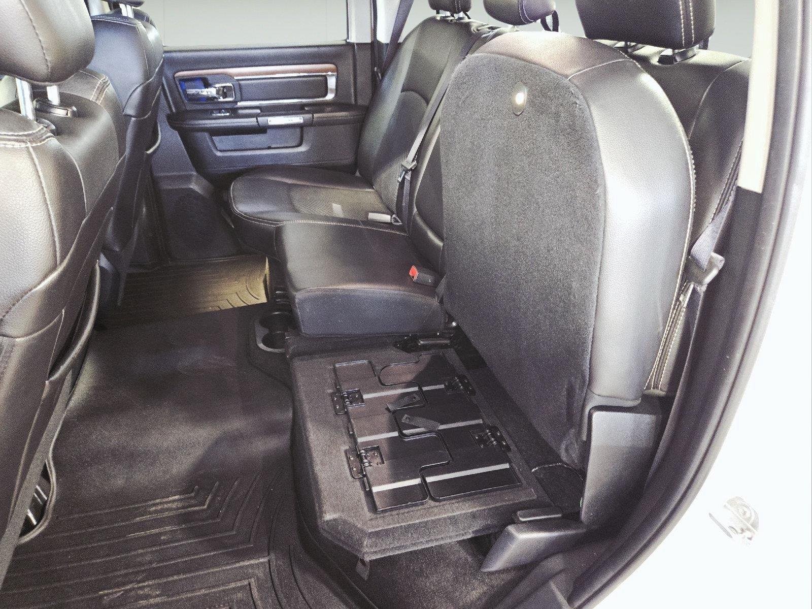 Used 2016 Bright White Clearcoat Ram Laramie image 45