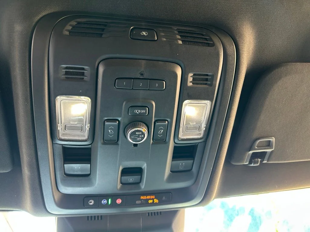 Used 2023 Black Cadillac Premium image 20