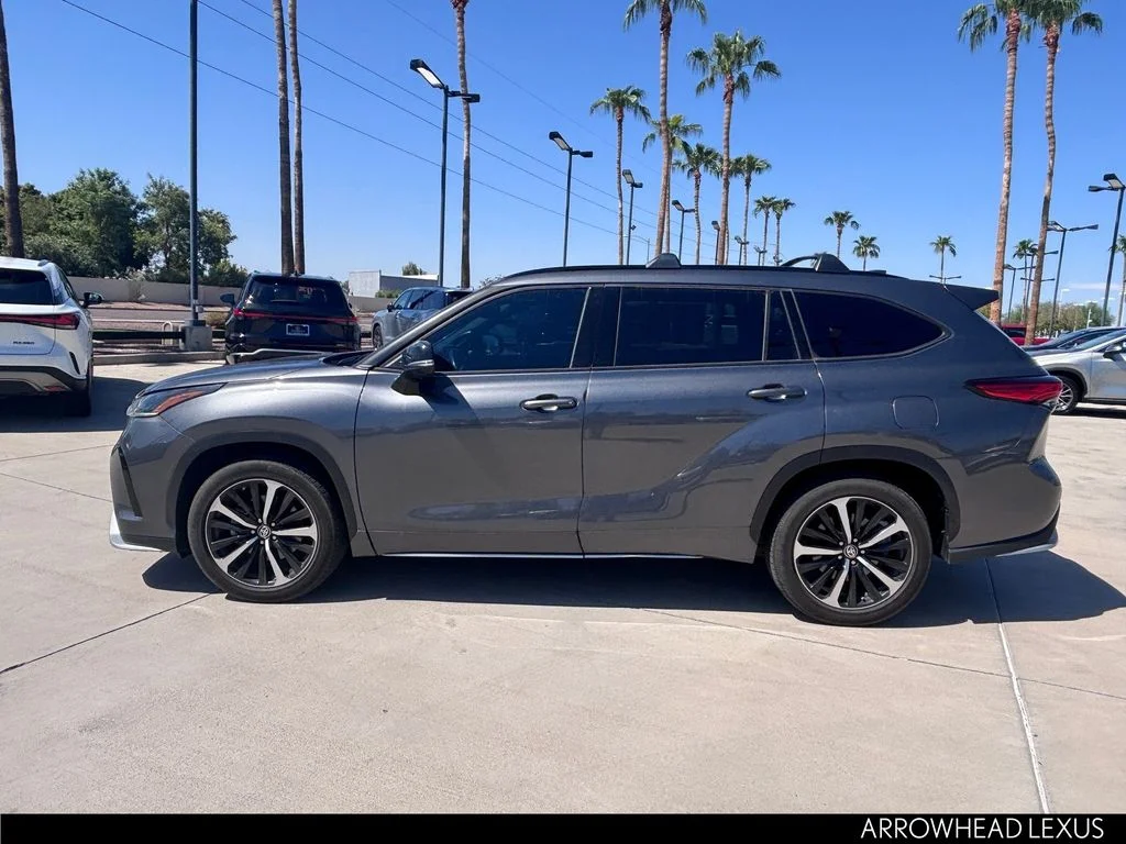 Used 2021 Gray Toyota XSE image 3