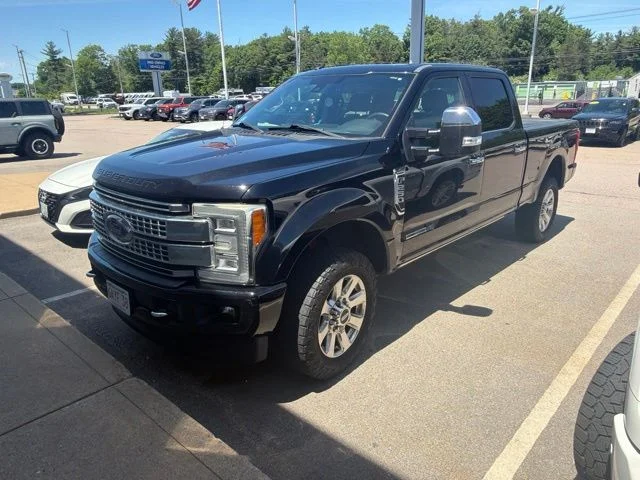 Used 2017 Black Ford Platinum image 2
