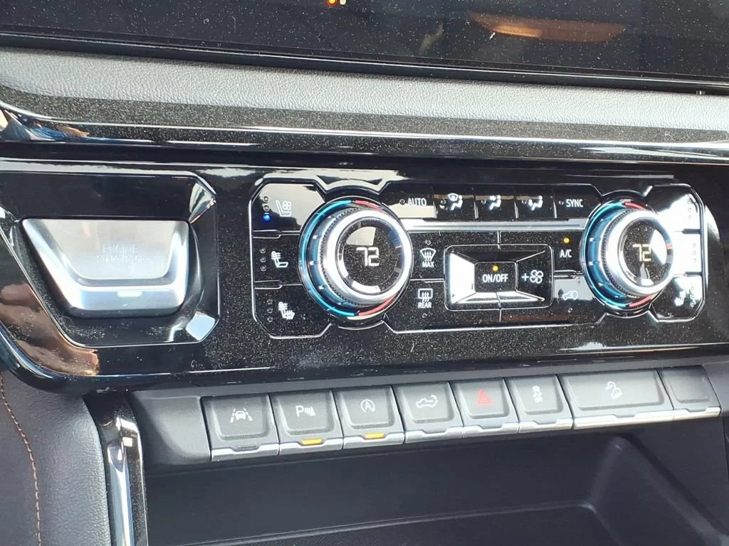 2026 GMC Sierra 1500 AT4 - Photo 7