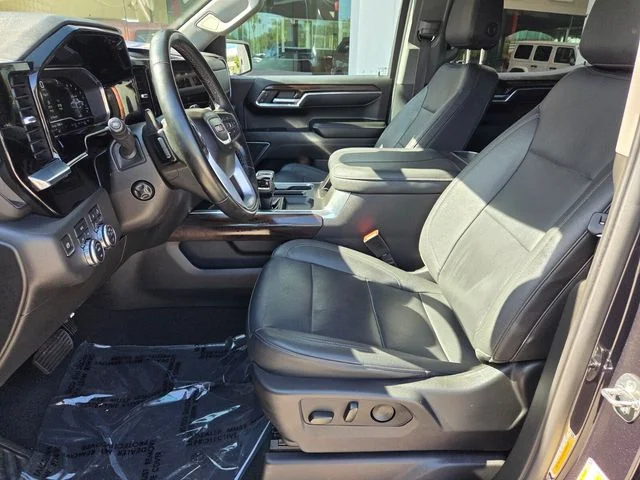 Used 2024 Silver GMC SLT Premium Plus image 5