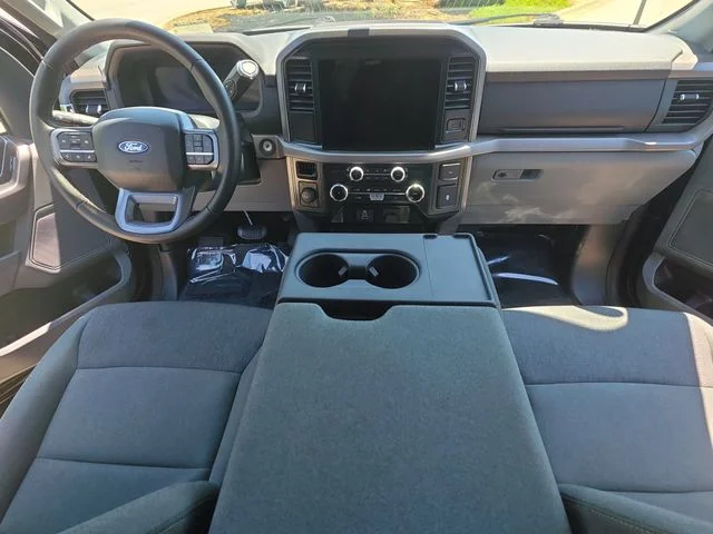 Used 2025 Black Ford XLT image 10