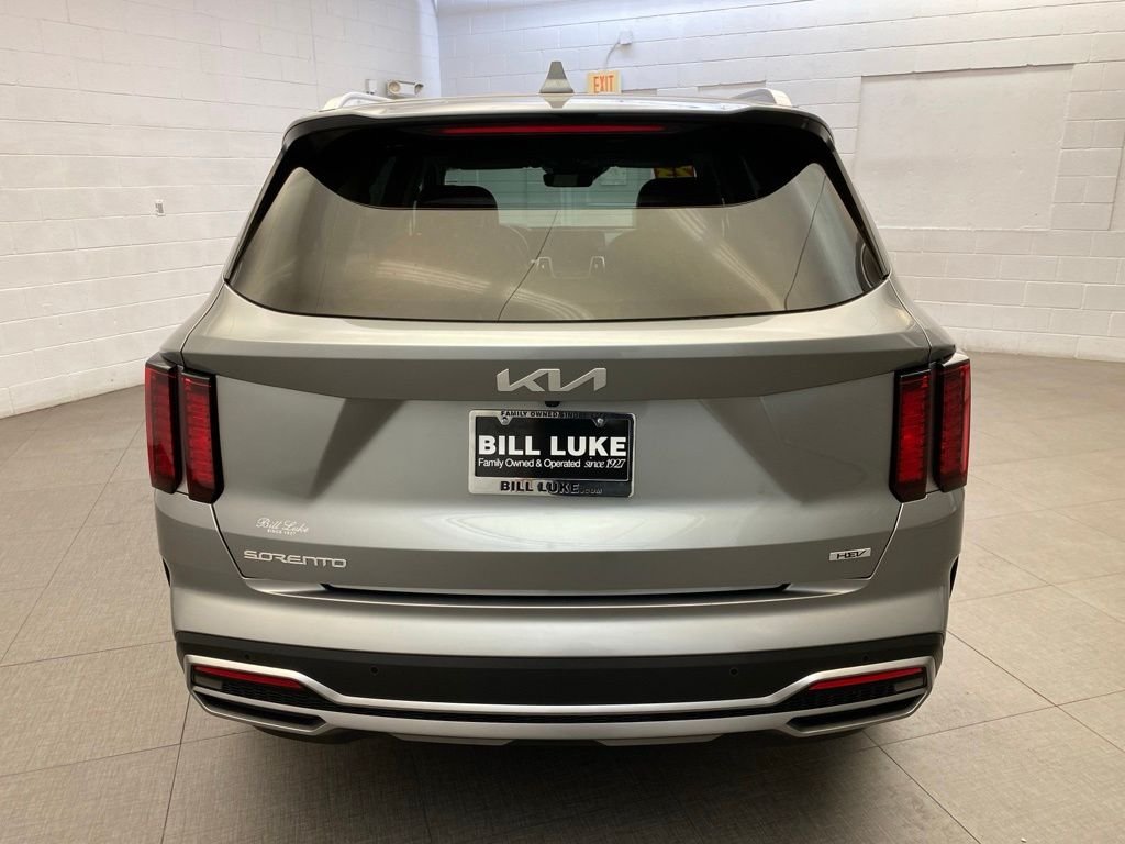 Used 2023 Gray Kia EX image 10