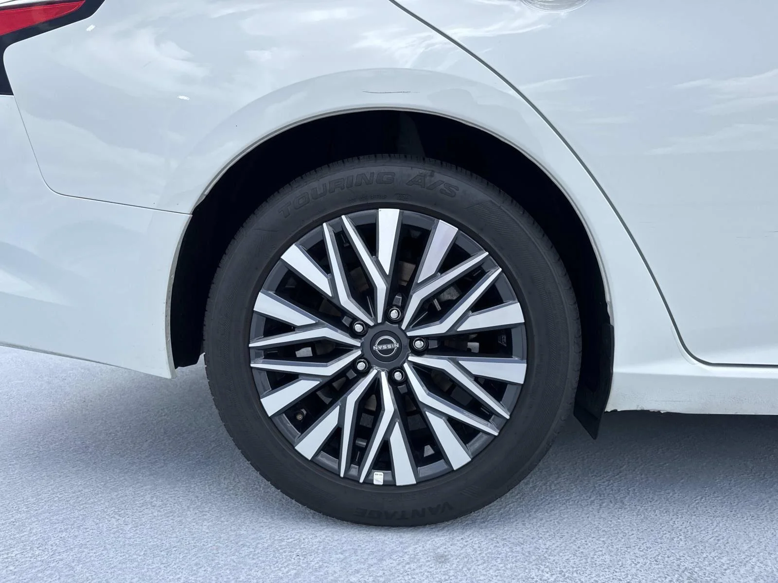 2025 Nissan Altima SV - Photo 7