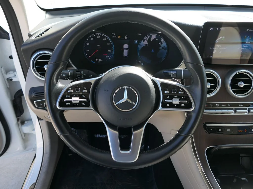 Used 2022 Polar White Mercedes-Benz GLC 300 4MATIC® image 19
