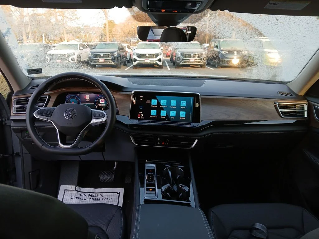 New 2025 Gray Volkswagen 2.0T SE w/Technology image 12
