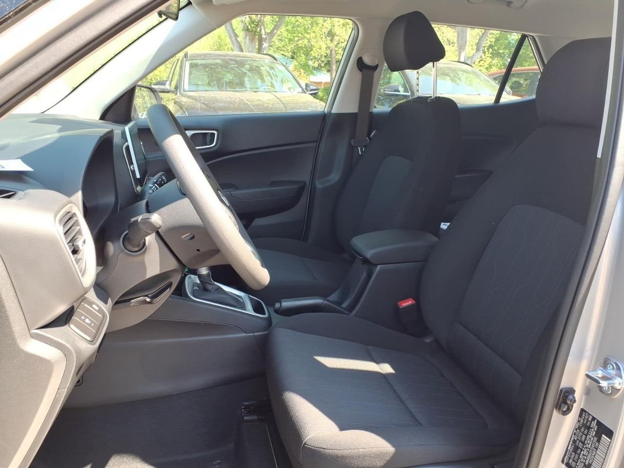 New 2026 Shimmering Silver Hyundai SE image 13