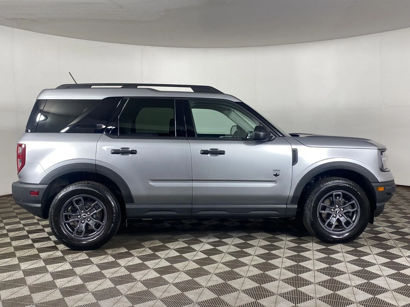 Used 2022 Iconic Silver Ford Big Bend image 25