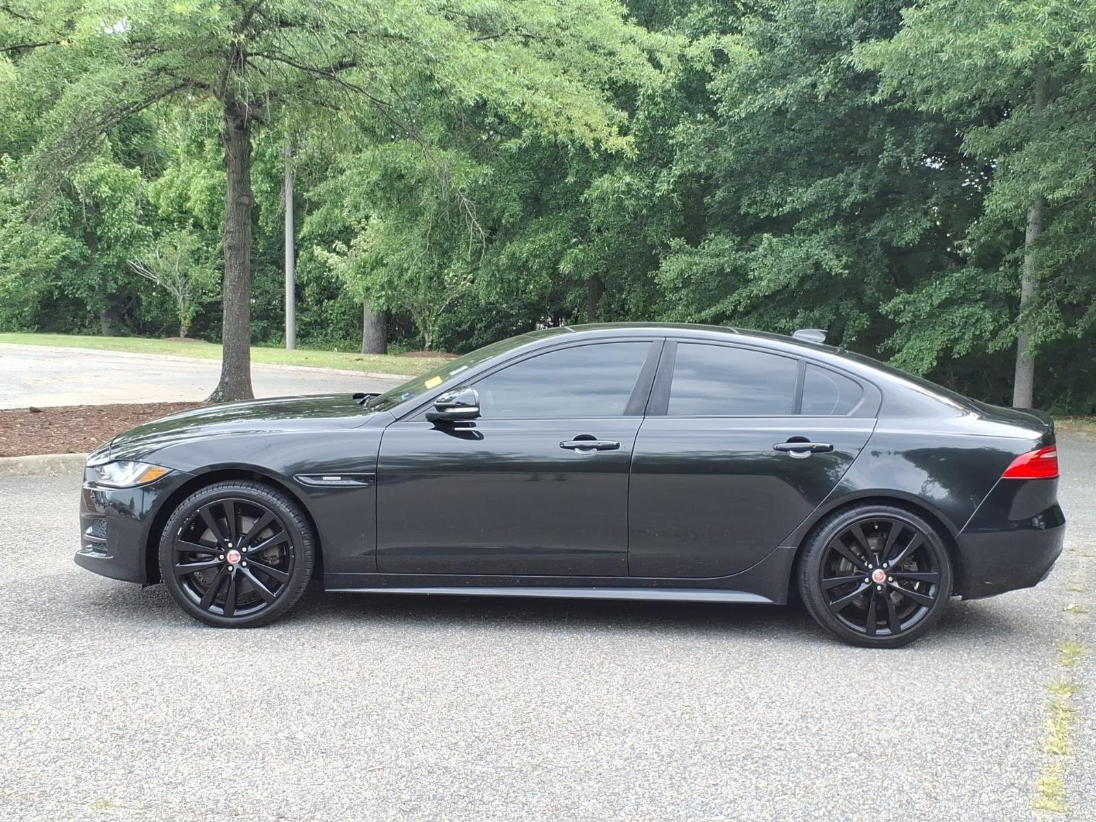 Used 2017 Ultimate Black Metallic Jaguar 35t R-Sport image 3